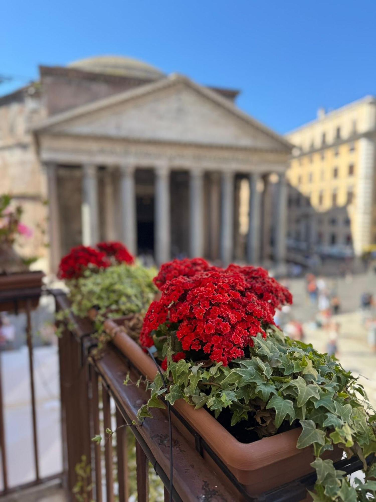 Pantheon Balcony Morgana Suite Rome Exterior photo