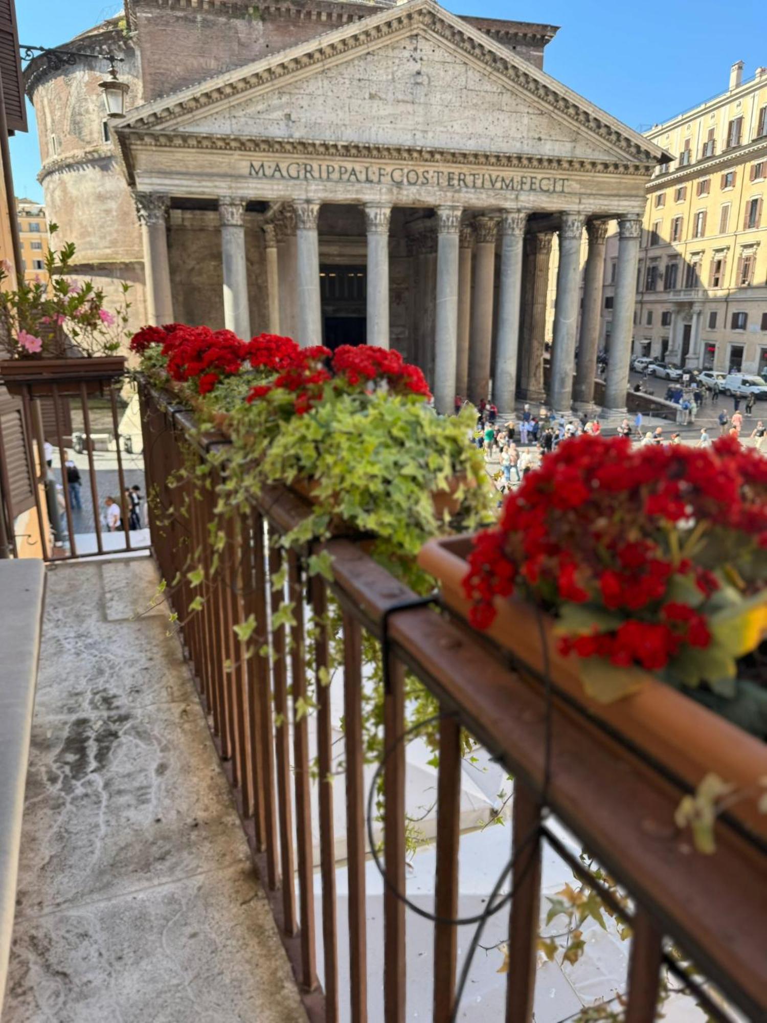 Pantheon Balcony Morgana Suite Rome Exterior photo